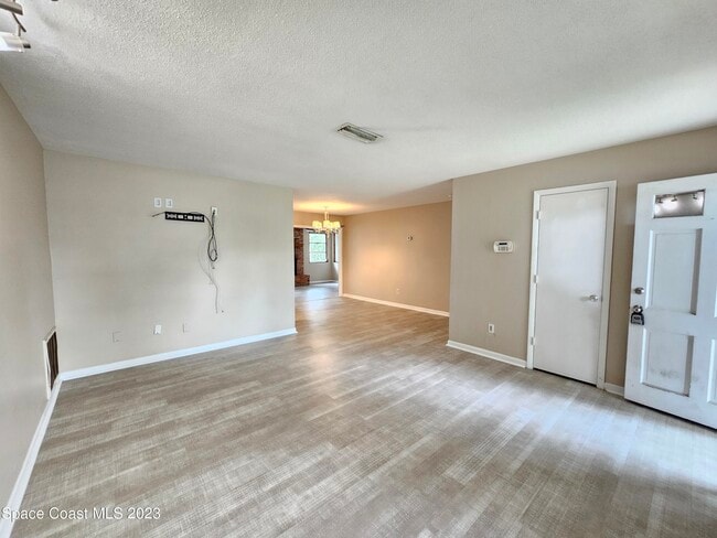 Photo - 2640 Dutton Dr