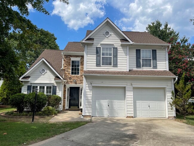 Building Photo - 511 N Water's Edge Dr