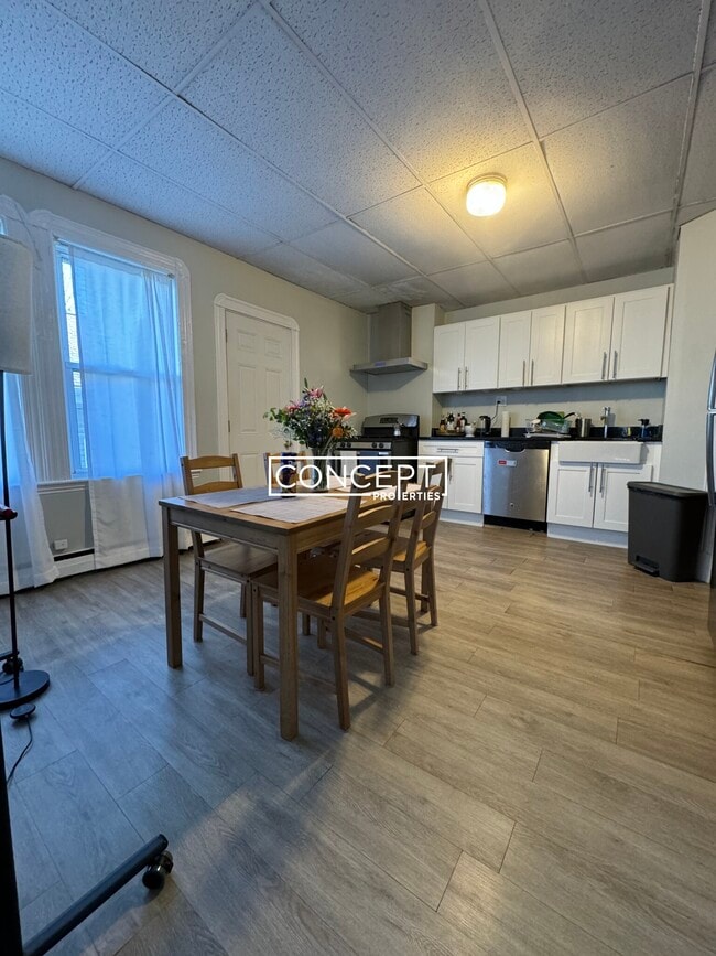 Building Photo - 222 Prospect St Unit 2B