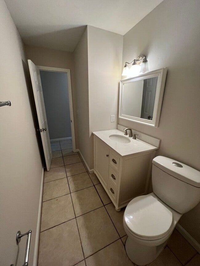 Photo - 1836 W Tharpe St Unidad C