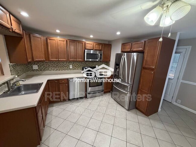 Photo - 112 Yawmeter Dr