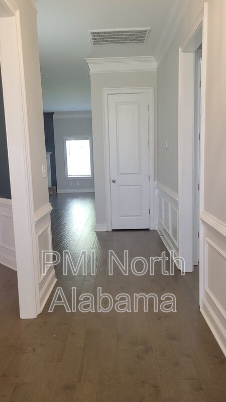 Photo - 130 Creekmound Dr