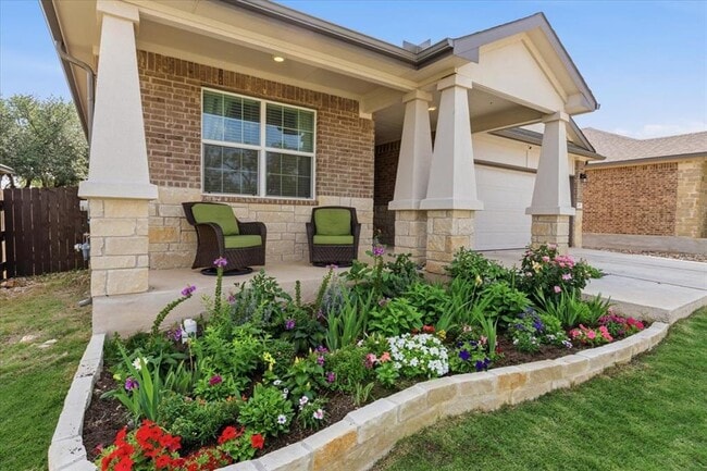 Photo - 2117 Centerline Ln