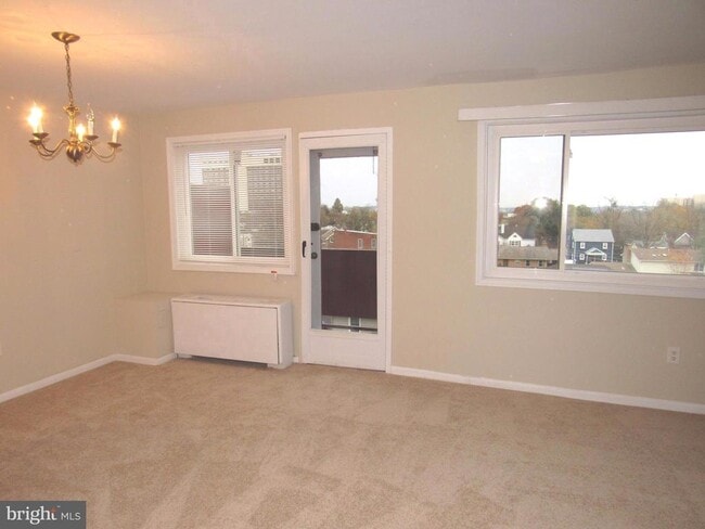 Photo - 1830 Columbia Pike Unit 411