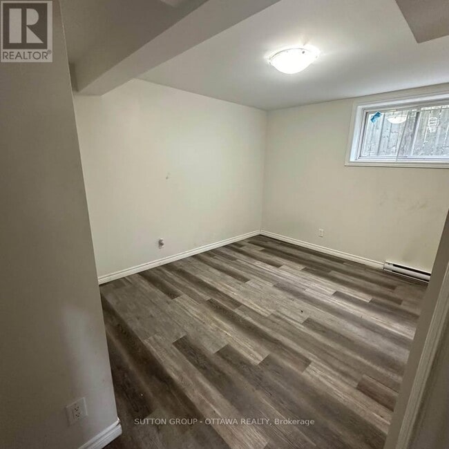 Photo - 183 Presland Rd