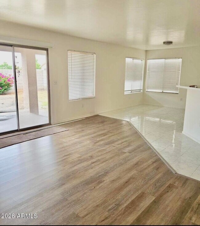 Photo - 2040 E Behrend Dr