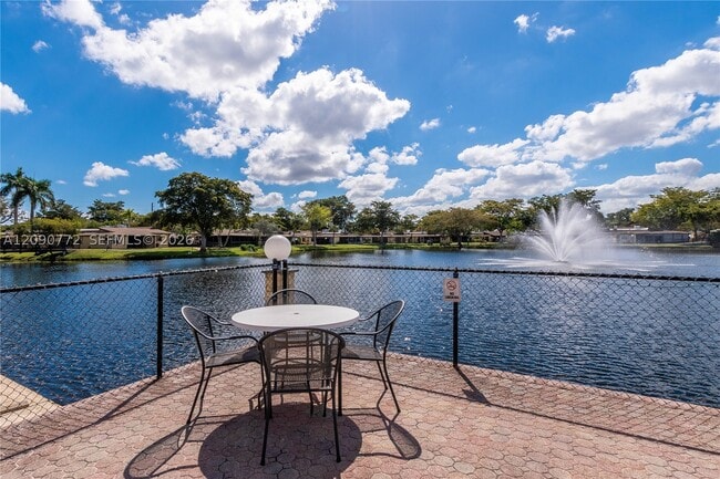 505 Briarwood Cir