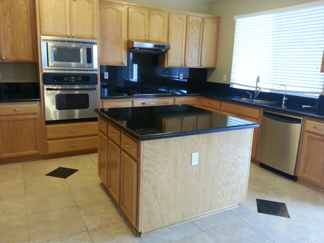 Photo - Lovely 5 bedroom Antioch Home