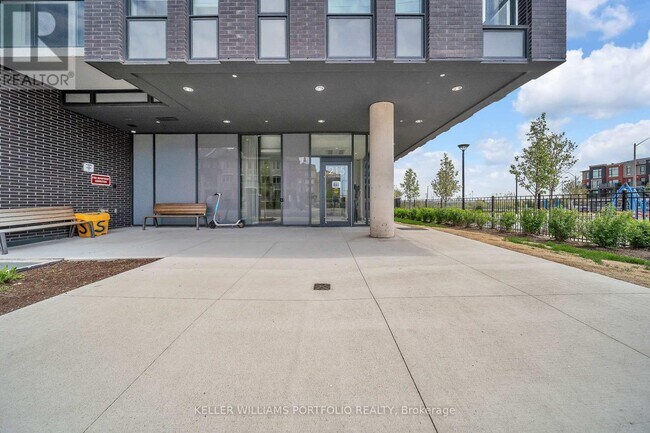 Photo - 215 Veterans Drive Unité 304