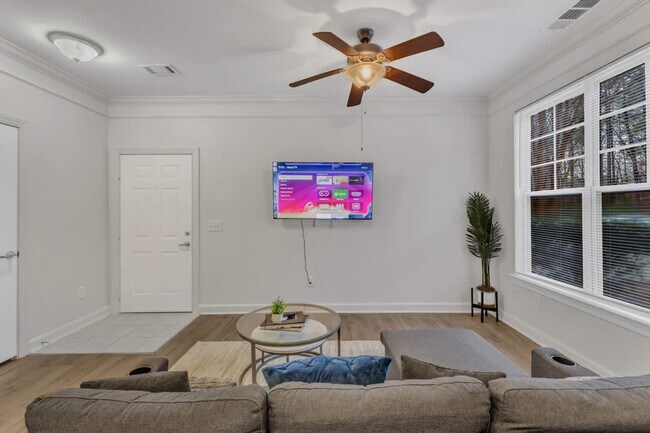 Photo - 7617 Almaden Way Unit ID1284647P