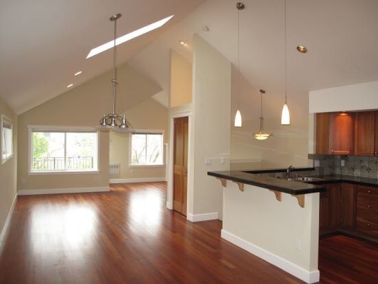Photo - Gorgeous 3 bed/3.5 bath Queen Anne Townhouse!
