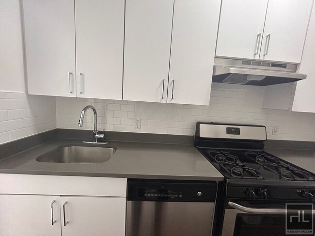 Photo - WEST 104 STREET Unit 8