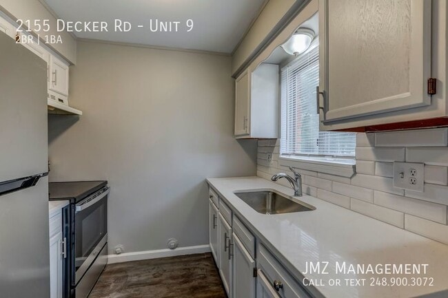 Building Photo - 2155 Decker Rd Unit 9 Rental