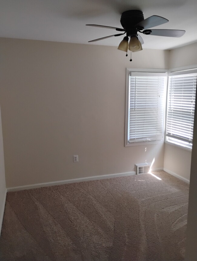 Photo - 4222 Elderon Ave