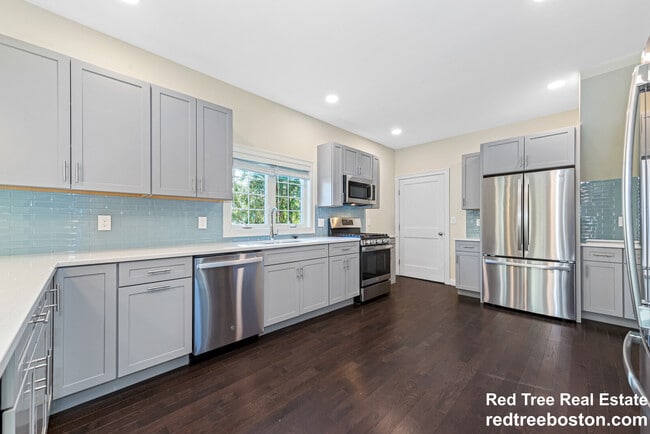 Photo - 62 Bradbury Ave Unit 1