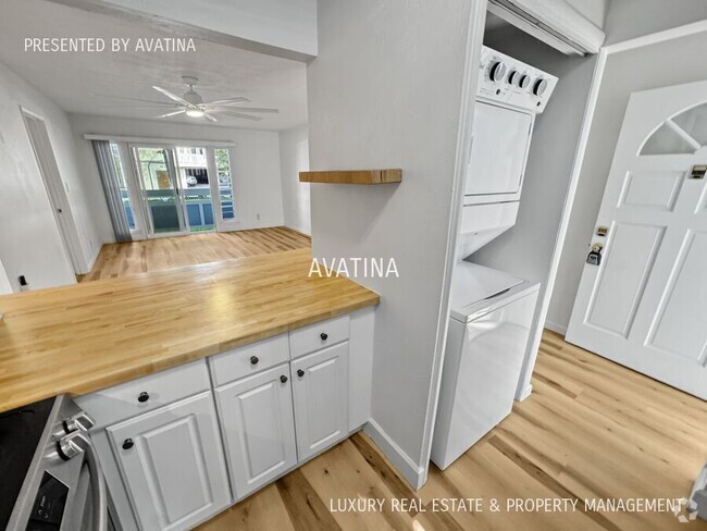 Building Photo - Video! Beautifully Renovated  Kailua Condo!