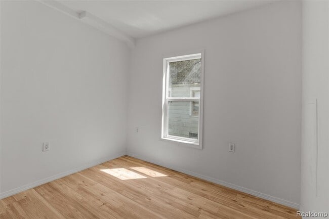 Photo - 14875 Dolphin St