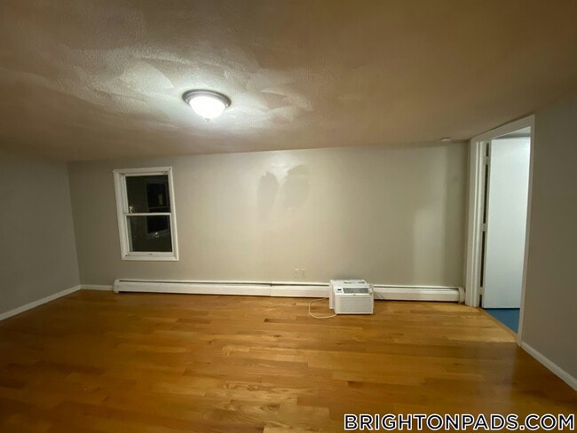 Photo - 27 Kelley Ct Unidad C