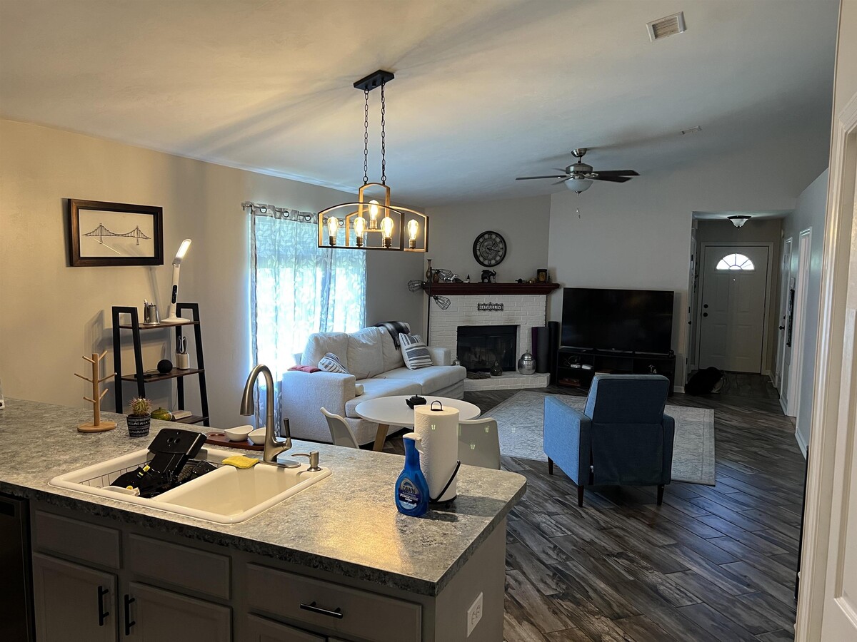 Photo - 8467 Hannary Dr