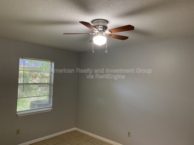 Photo - 935 Tanager Rd Unit C