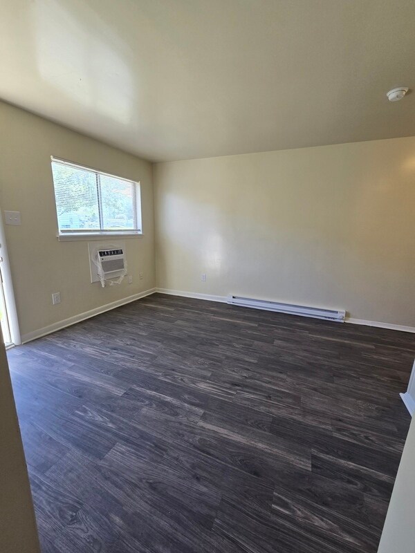 Photo - 1814 Williamsburg Rd Unit 10