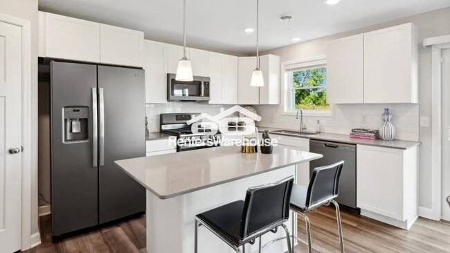 Photo - 1062 Jubert Dr