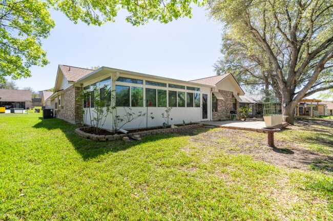 Photo - 3632 Fox Run