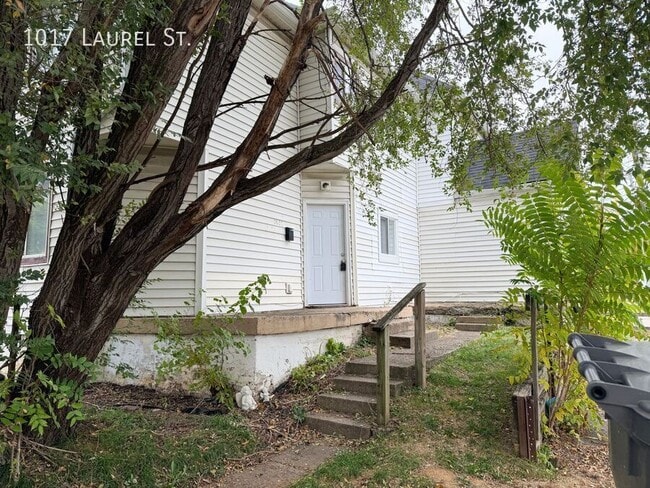 Building Photo - 1017 Laurel St