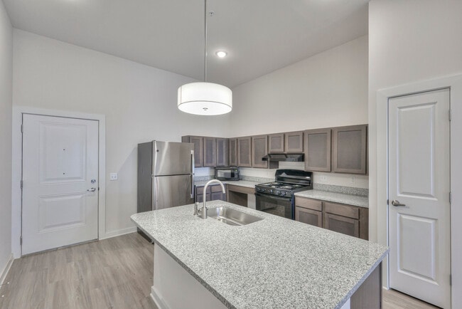 1BR, 1BA