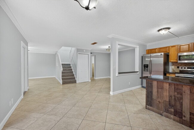 Building Photo - 1590 Forest Lakes Cir Rental