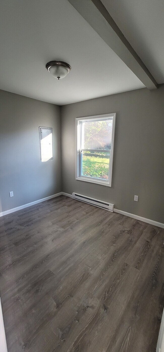 Photo - 41 Eileen Blvd