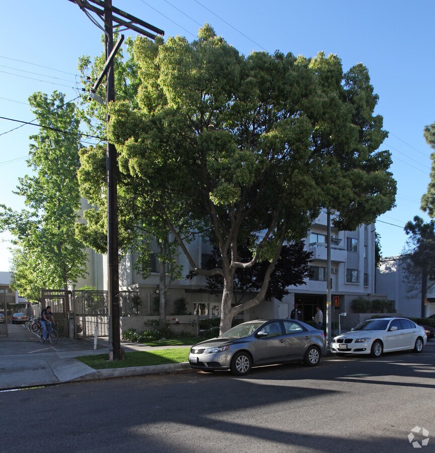 Photo - Sierra Apartments