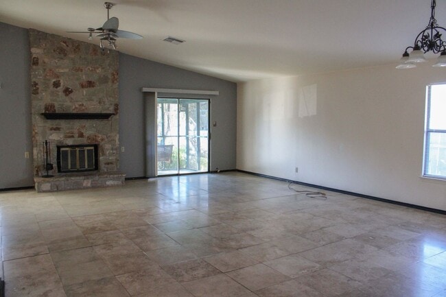 Photo - 4222 Clear Lake Dr