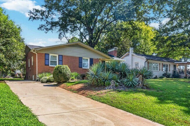 1634 Van Buren Ave