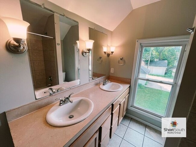 Photo - 5 bed 2 bath Single Family Home