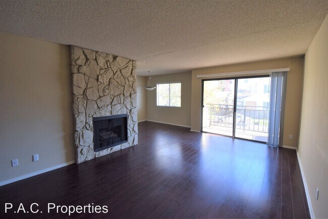 Photo - 1 br, 1 bath Apartment - 14710 Burbank Blv...