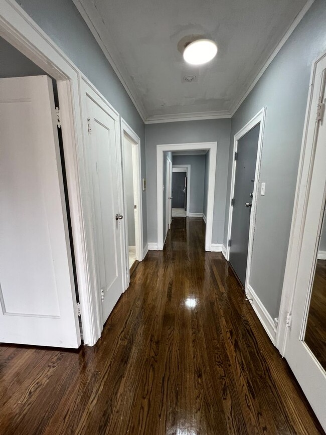 Photo - 8004 S Eberhart Ave