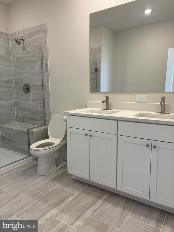 Photo - 29253 Oxford Dr