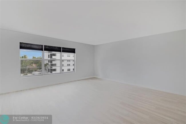 Photo - 1881 Middle River Dr Unit 401