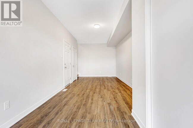 Photo - 1004 Elixir Pl