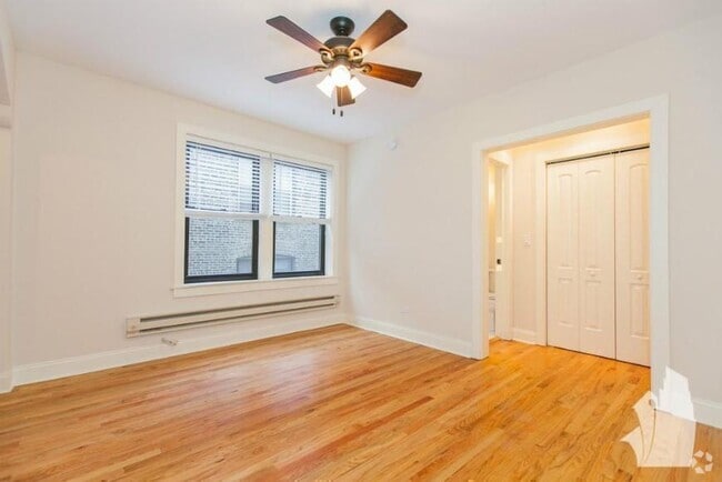 Building Photo - 0 bedroom in Chicago IL 60613 Unit 606 Rental