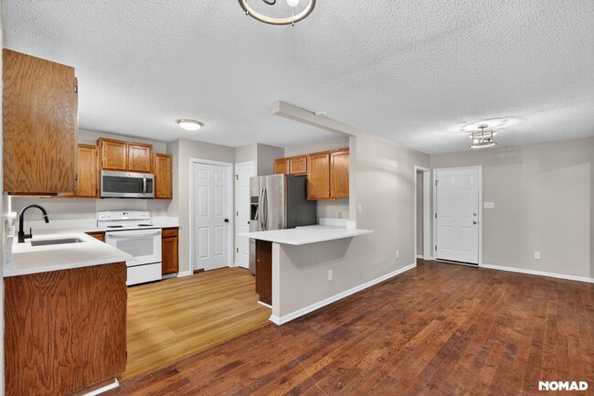 Photo - 9915 Lottie Ln