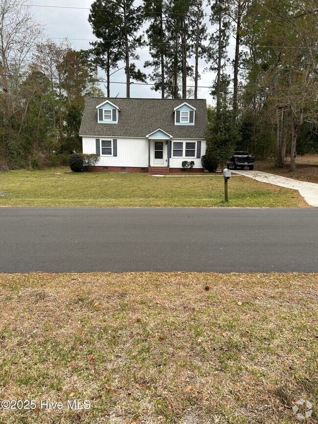 Building Photo - 153 Graystone Rd Rental
