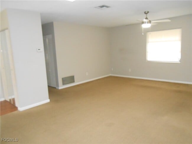 Photo - 241 Thistle Ct