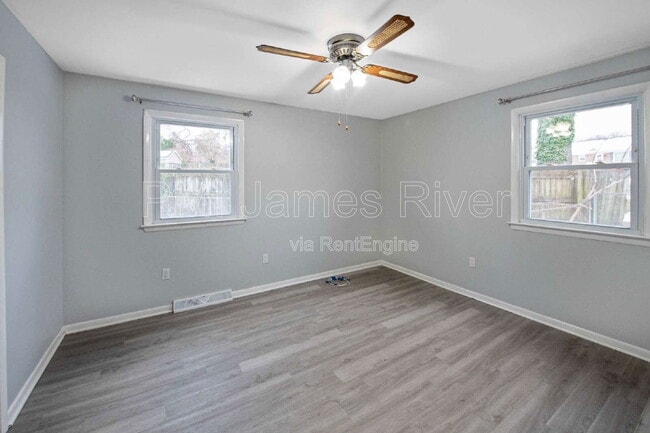 Photo - 919 Laurel Rd