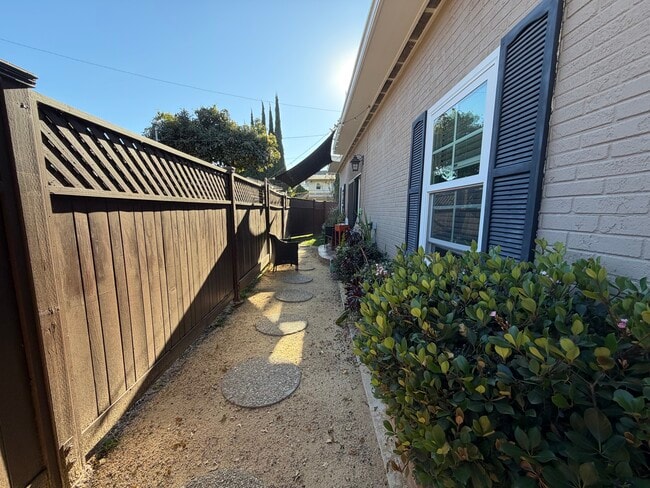 Photo - 1601 Gish Ave