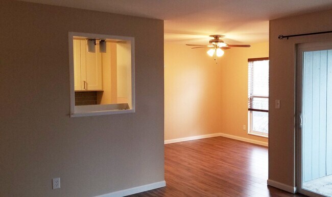 Photo - Huge 2bed/2bath Apartment Available Near DTC, RTD, & Park Meadows Unit E