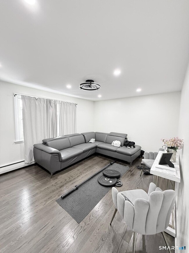 Photo - 243 Sunshine Cir