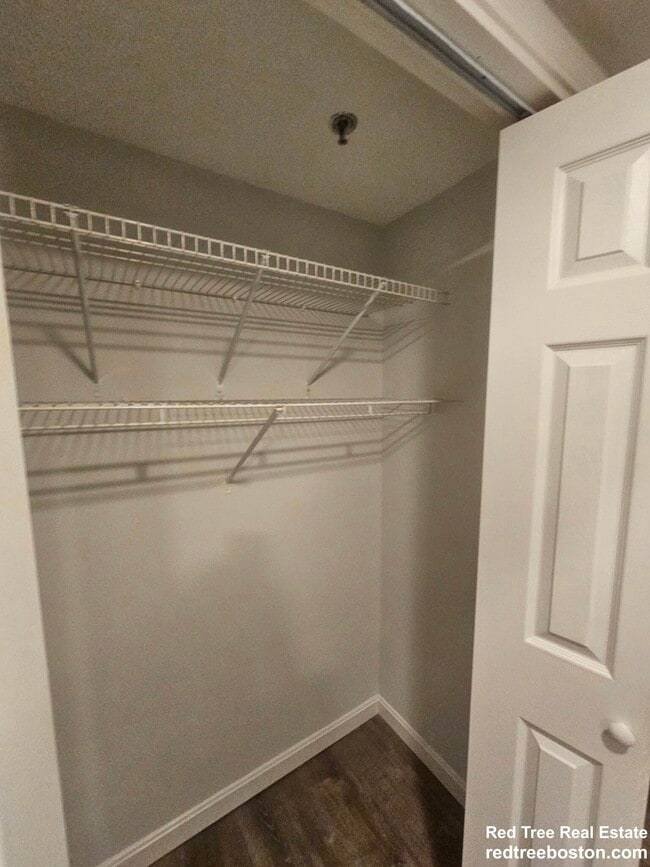 Photo - 24 Queensberry St Unidad B