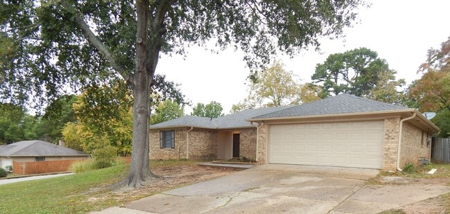 Building Photo - Coming Soon, Beautiful 3 Bedroom, 2 Bath Home w/Storage Building in Tyler!
